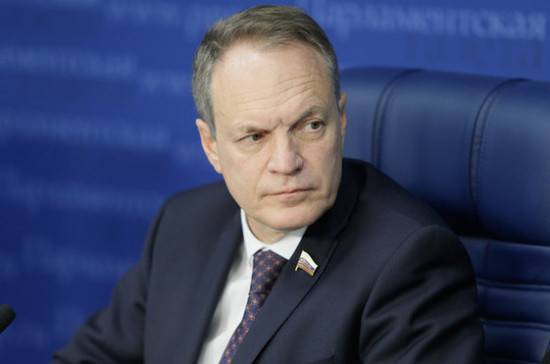 Дмитрий Медведев - Дмитрий Вяткин - Александр Башкин - Башкин оценил концепцию нового КоАП - pnp.ru - Россия