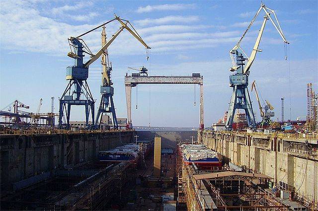 Алексей Рахманов - В ОСК заявили, что готовы создать атомный авианосец в течение 15 лет - aif.ru - Россия