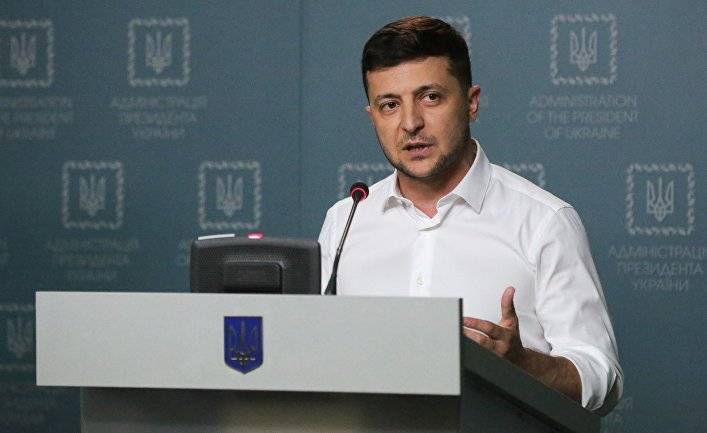 Владимир Зеленский - Петра Порошенко - Дональд Туск - Святослав Цеголко - Страна (Украина): Зеленский в Брюсселе дословно повторил речь Порошенко о «смерти имперского проекта России» - inosmi.ru - Россия - Украина - Брюссель