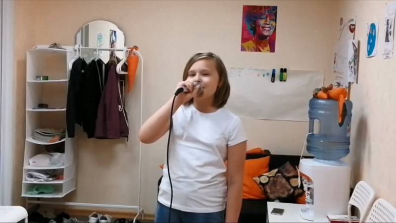 В конкурсе на лучший кавер Ёлки появилась третья участница - komiinform.ru - респ. Коми - Сыктывкар