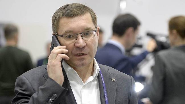 Владимир Якушев - Глава Минстроя поделился с участниками ПМЭФ своей болью - eadaily.com - Россия