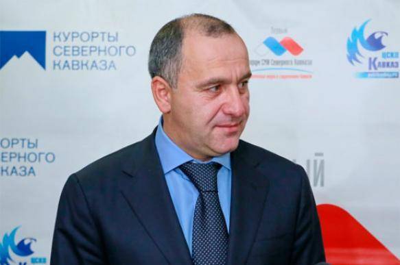 Рауф Арашуков - Рашид Темрезов - лава Карачаево-Черкесии в ближайшее время объявит сенатора вместо Арашукова - pravda.ru - респ. Карачаево-Черкесия