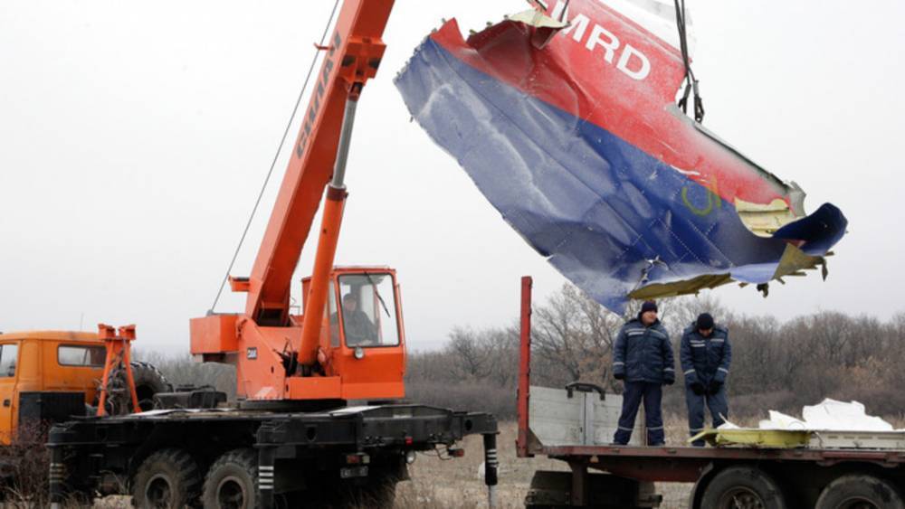 "Гнилой гриб " пророс на  версии о крушении MH17:  Разоблачения авиакатастрофы ушли на второй круг - tsargrad.tv - Москва - Голландия - Малайзия