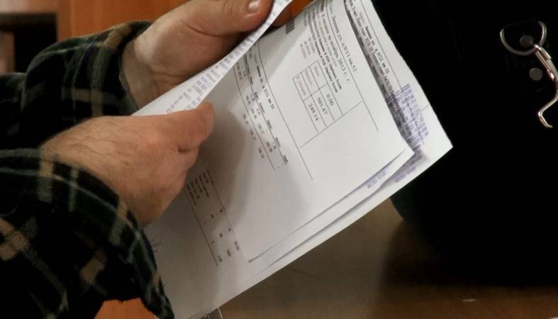 Женщина отказалась от фамилии и отчества ради экономии на ЖКХ - 365news.biz - Уфа