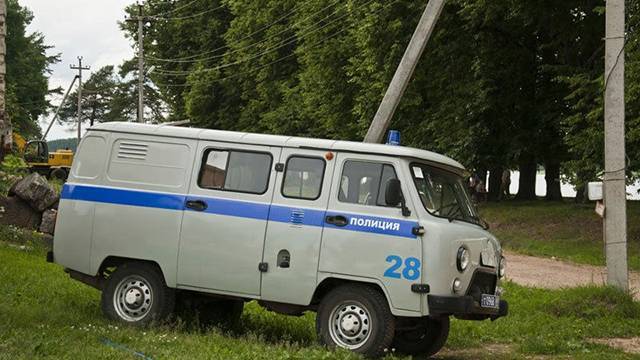 Жительницу Омска заподозрили в убийстве дочери из-за хлебных крошек - ren.tv - Омск - Омская обл.