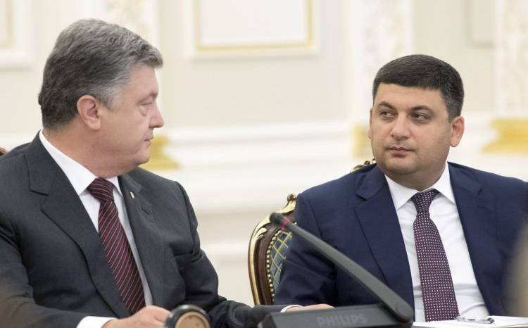 Петр Порошенко - Игорь Мосийчук - Владимир Гройсман - Порошенко с Гройсманом дали еще один повод для большого побега - news-front.info - Украина - Киев
