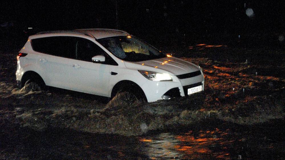 "Погодный апокалипсис" в Крыму: Севастополь ушёл под воду всего за полтора часа - видео - tsargrad.tv - Крым - Севастополь