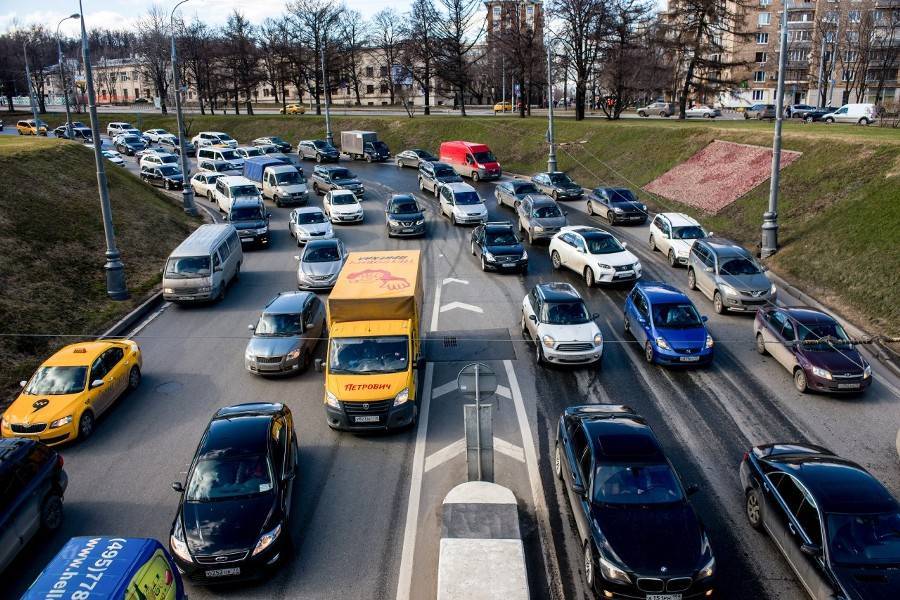 Москвичам рассказали, когда лучше выезжать за город - m24.ru - Москва