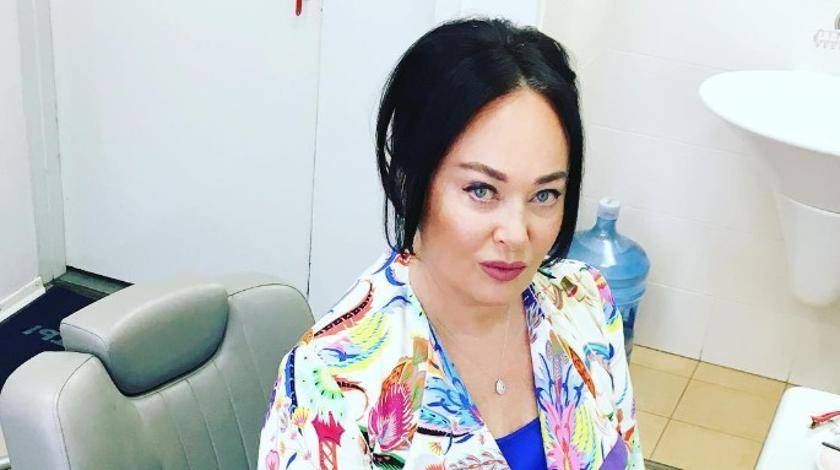 Бари Алибасов - Лариса Гузеева - "Барик, вставай!": Гузееву ужаснули фото у гроба Алибасова - utro.ru