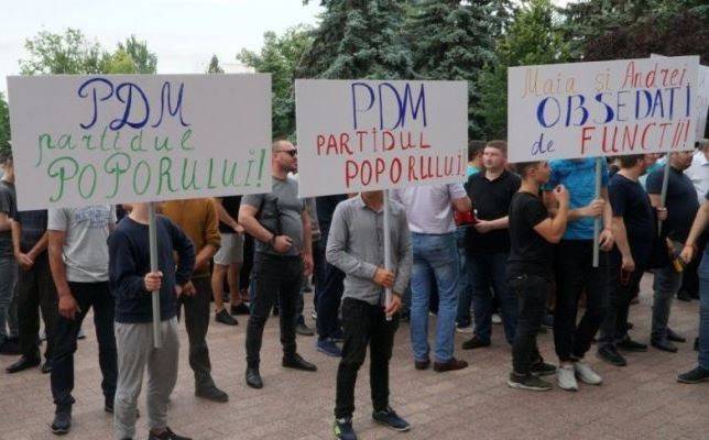 В Кишинёв съезжаются тысячи людей для митингов протеста - pravdoryb.info - Молдавия - Кишинев