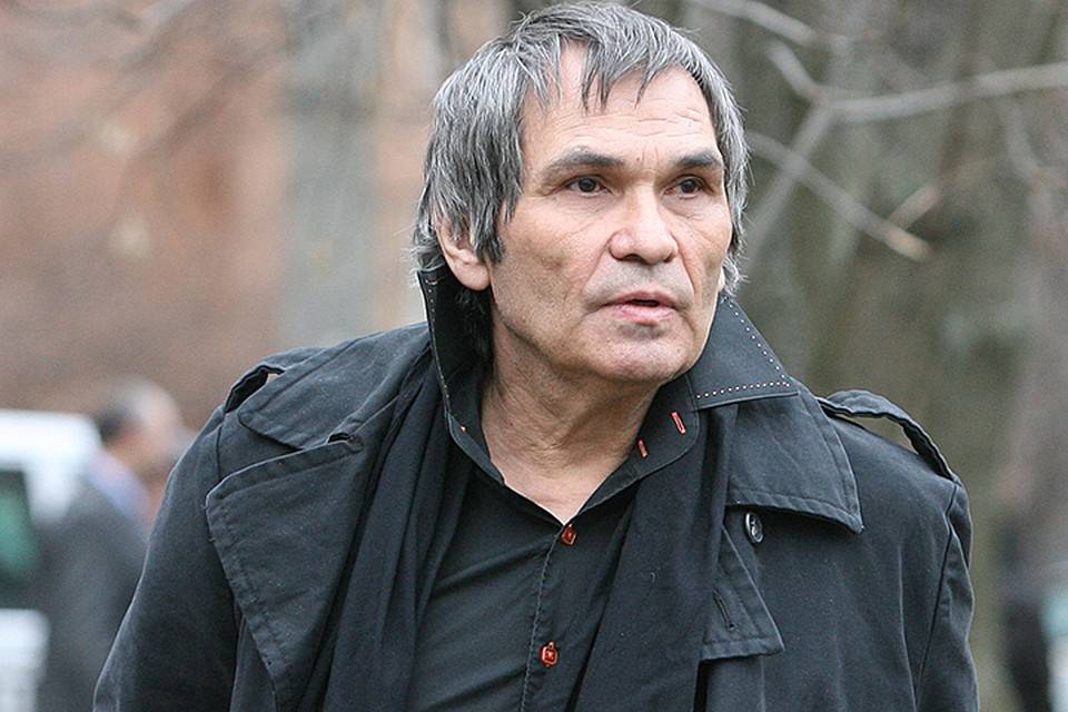 Бари Алибасов - Вадим Горжанкин - Семья Алибасова намерена подать в суд на производителя средства для прочистки труб - gazeta.a42.ru - Россия