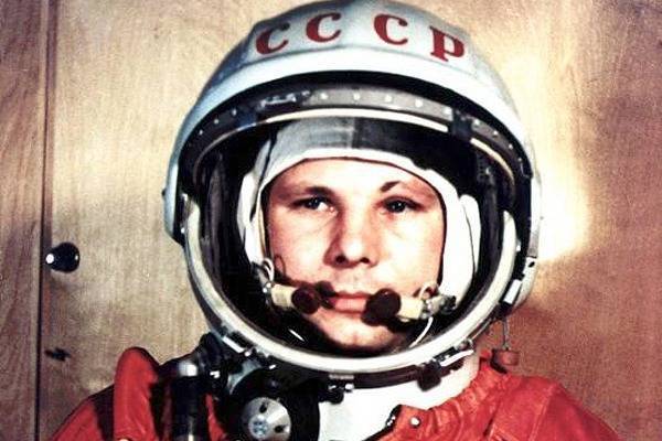 Юрий Гагарин - Как Юрия Гагарина наградили за полет в космос - glavtema.ru