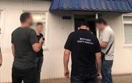 На Буковине таможенники и пограничники требовали взятки за ввоз "евроблях" - korrespondent.net - Украина - Черновицкая обл.