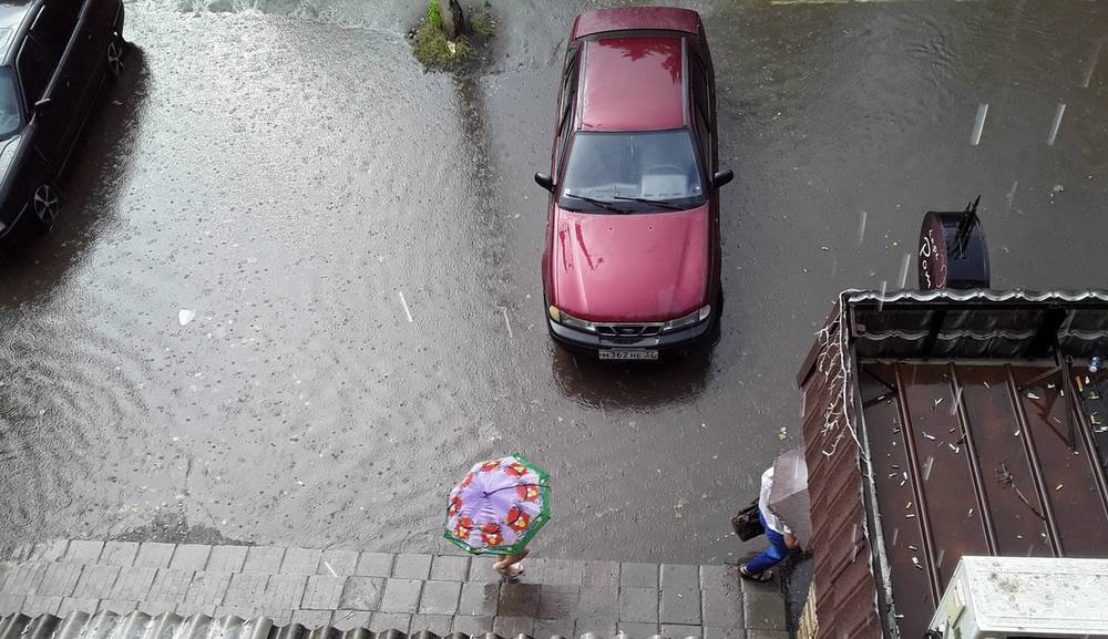 В эфире «Первого канала» рассказали о потопе в Брянске - bragazeta.ru - Брянск - район Бежицкий