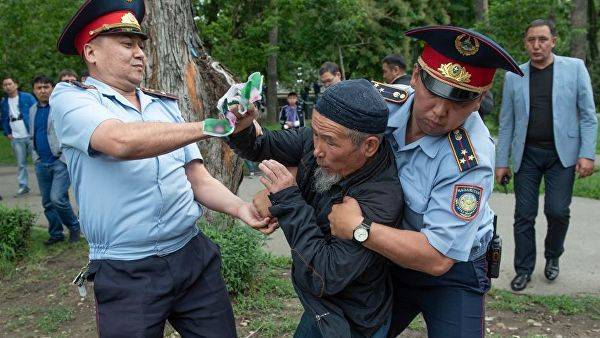 Касым-Жомарт Токаев - Нурсултан Назарбаев - В Казахстане на митингах в день президентских выборов задержаны около 500 человек - theins.ru - Казахстан - Алма-Ата