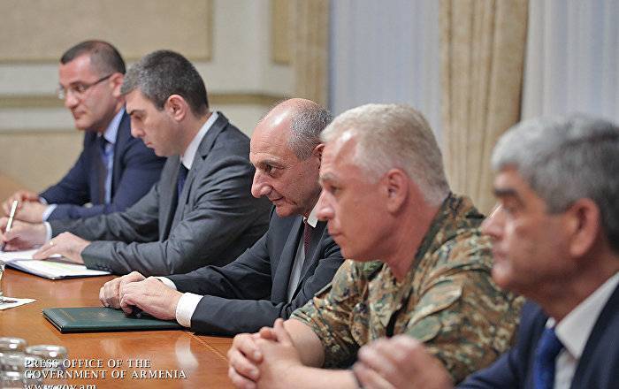 "Второй эшелон", или Почему к власти в Карабахе возвращаются силовики - ru.armeniasputnik.am - Армения - Азербайджан - Степанакерт