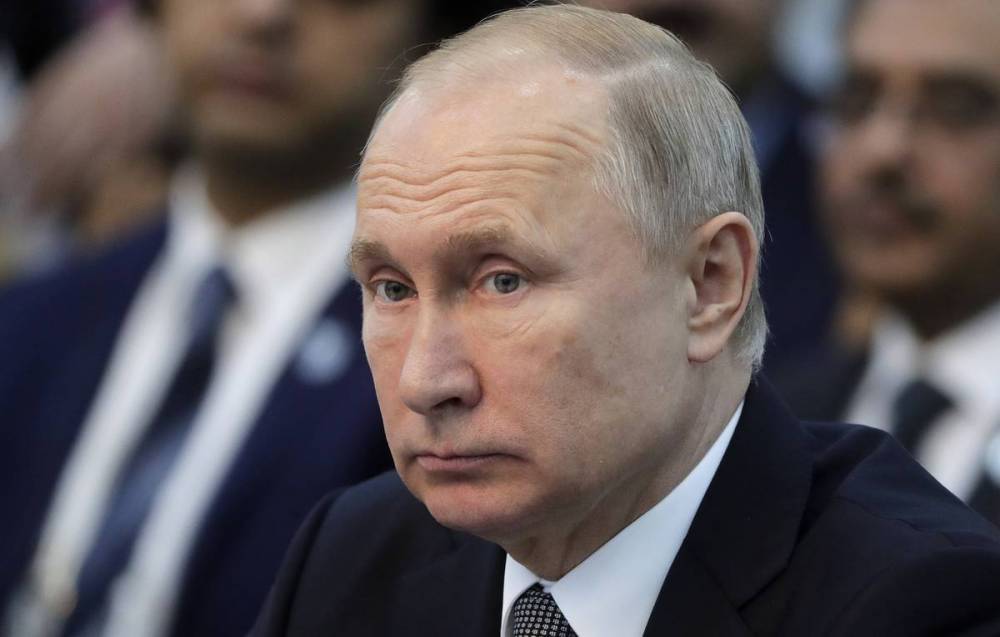 Владимир Путин - Александр Хижняк - По Фрейду: Путин встал во время исполнения Гимна Украины, видео облетело сеть - akcenty.com.ua - Россия - Украина - Белоруссия