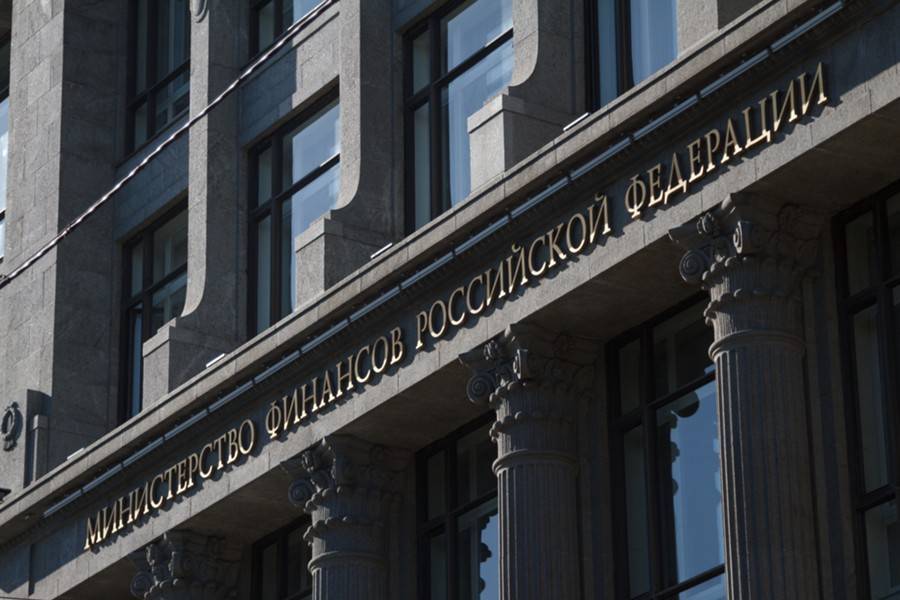 Владимир Путин - Максим Орешкин - Антон Силуанов - Алексей Моисеев - В Минфине назвали долги россиян социальной проблемой - m24.ru - Россия