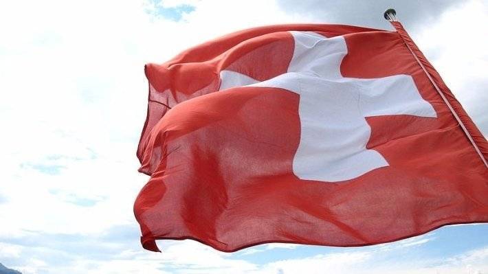 Футболистка сборной Швейцарии исчезла на озере Комо - polit.info - Швейцария - Сербия - Берн