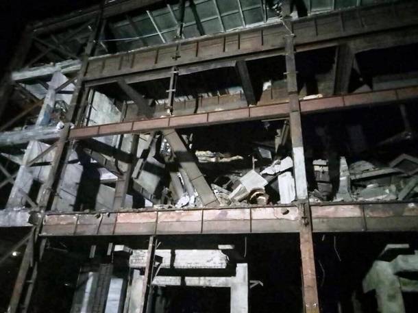 Под Павлоградом произошел обвал на фабрике — есть жертвы | Новороссия - novorosinform.org - Львов - ДНР - ЛНР - Запорожье - Днепропетровская обл. - Красноармейск