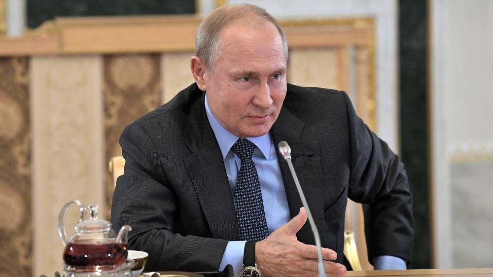 Владимир Путин - Дмитрий Песков - Георгий Габуния - Путин рассказал, кто стоит за антироссийскими настроениями в Грузии - riafan.ru - Москва - Россия - Екатеринбург - Грузия - Тбилиси