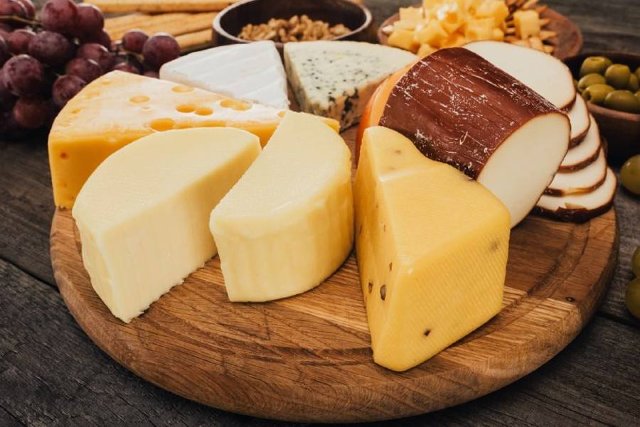 Москва онлайн покажет экскурсию Игоря Куна по фестивалю сыра - m24.ru - Москва - Россия