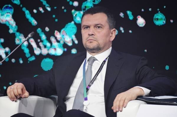 Максим Акимов - Электронные паспорта начнут вводить в России с 2022 года - govoritmoskva.ru - Москва - Россия