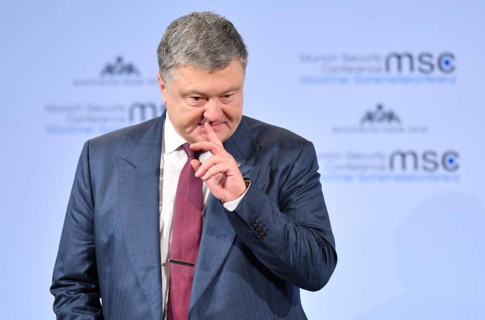 Петр Порошенко - Анатолий Шарий - Порошенко озверел в край: националисты обещают набить ему морду. Видео - elise.com.ua - Украина