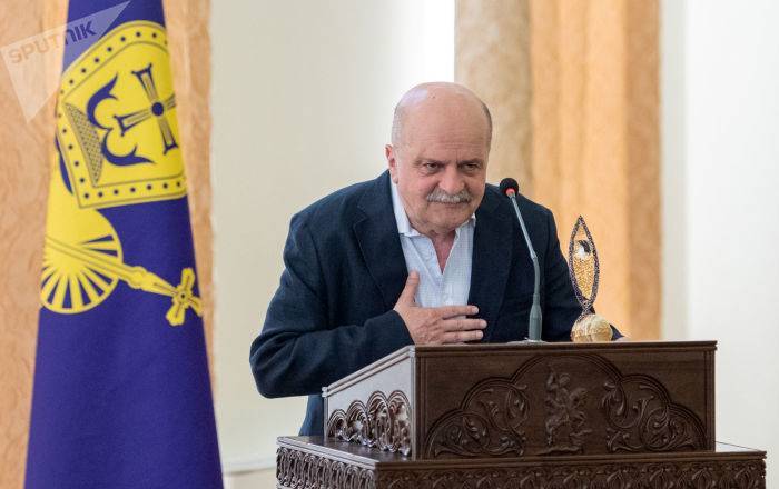 "Нужно мужество, чтобы остаться собой": Миндадзе вручили спецприз кинофестиваля - ru.armeniasputnik.am - Россия - Ереван