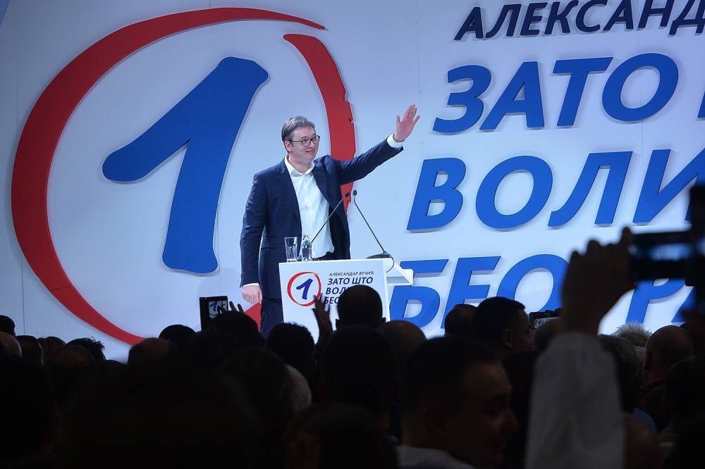 Александр Вучич - Олег Бондаренко - Более половины сербов поддерживают партию Вучича - politnavigator.net - Сербия
