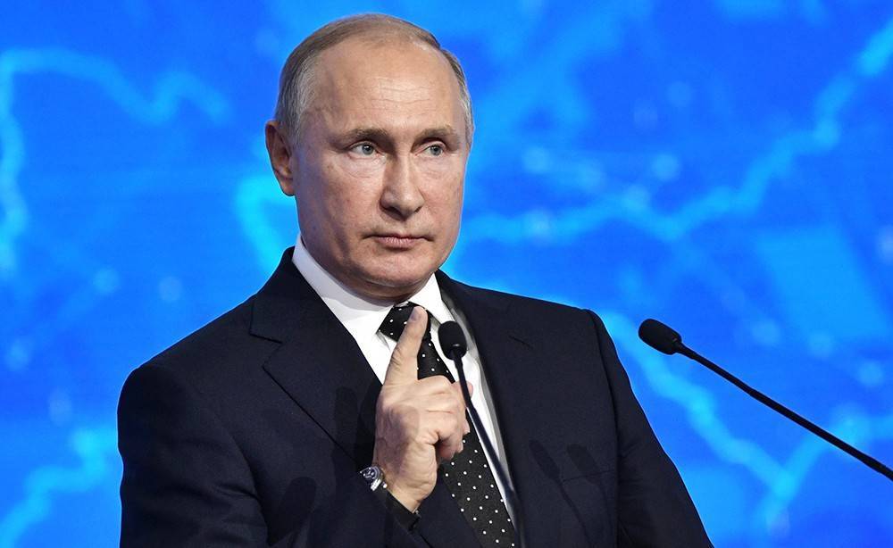 Владимир Путин - Виктор Янукович - Михаил Саакашвили - Андрей Парубий - Оливер Стоун - Сергей Пашинский - Путин рассказал о грузинских снайперах на Майдане - tvc.ru - Россия - США - Украина - Киев - Грузия