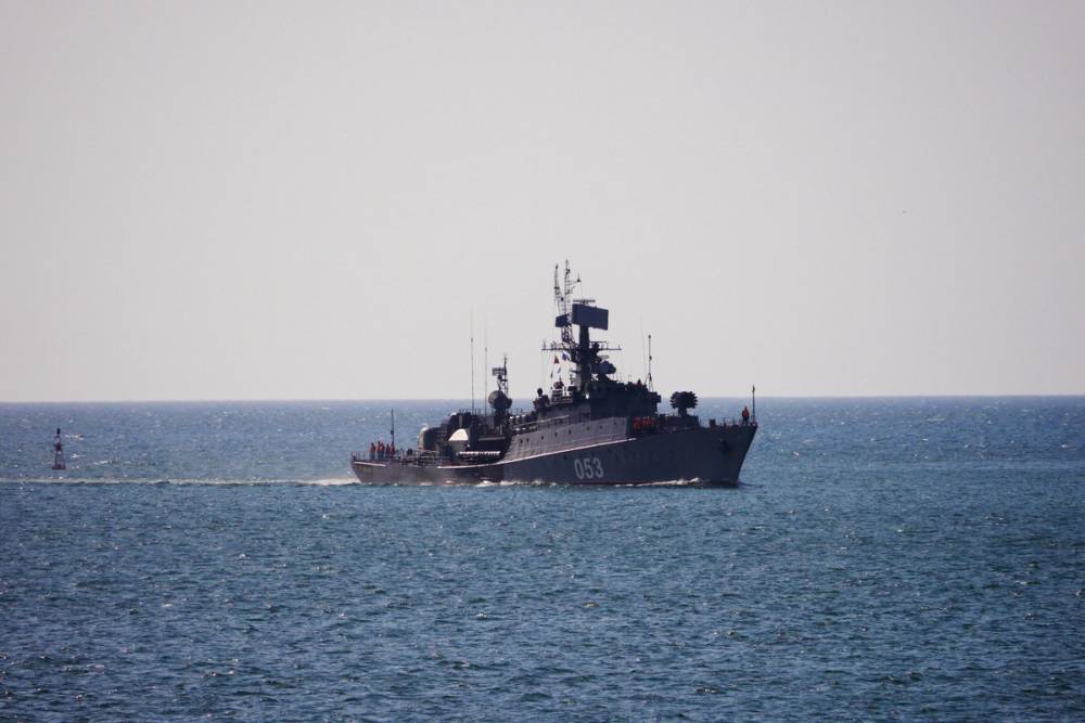 Российский военный корабль вошел в Азовское море - ghall.com.ua - Россия - Ейск