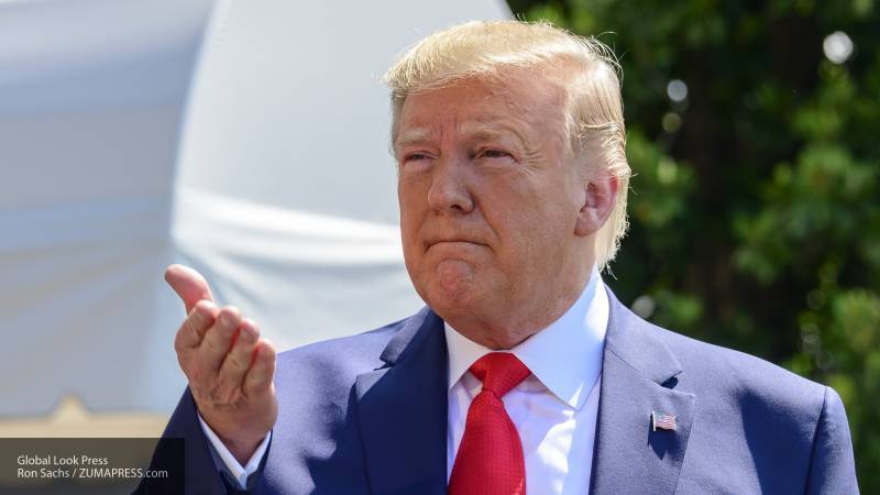 Дональд Трамп - Тереза Мэй - Donald J.Trump - Софья Алимова - Ким Дэррок - Трамп назвал "дурацким" раскритиковавшего его британского посла Кима Дэррока - nation-news.ru - США - Англия