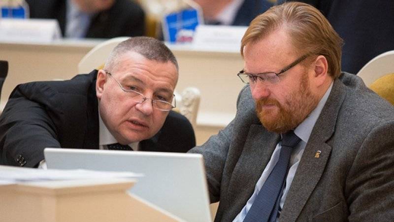 Виталий Милонов - Милонову посоветовали внимательнее относиться к депутатским полномочиям - polit.info - Россия