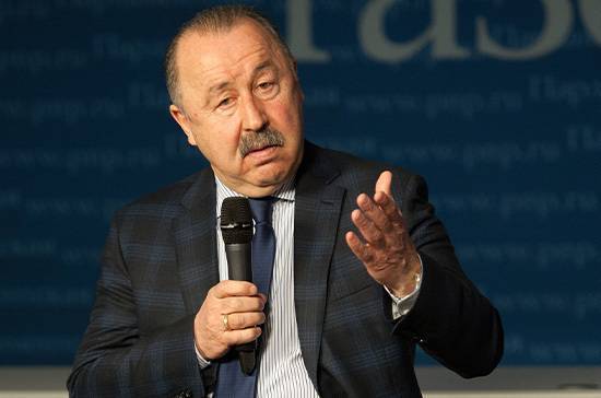Валерий Газзаев - Газзаев предложил Минспорту подготовить предложения по развитию сети фитнес-центров - pnp.ru - Россия