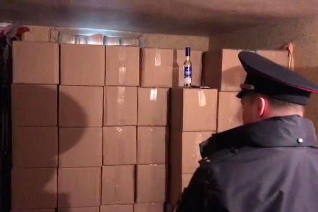 Ирина Волк - В Санкт-Петербурге изъяли около 170 тонн поддельного алкоголя - aif.ru - Россия - Санкт-Петербург - район Колпинский