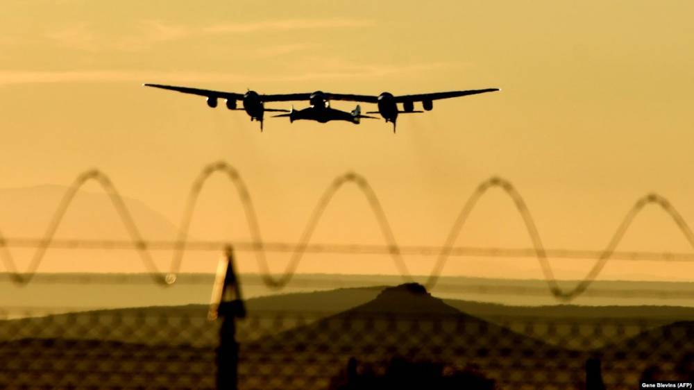 Ричард Брэнсон - Virgin Galactic начнет туристические полеты в космос через год - svoboda.org - Англия - Нью-Йорк - Шанхай