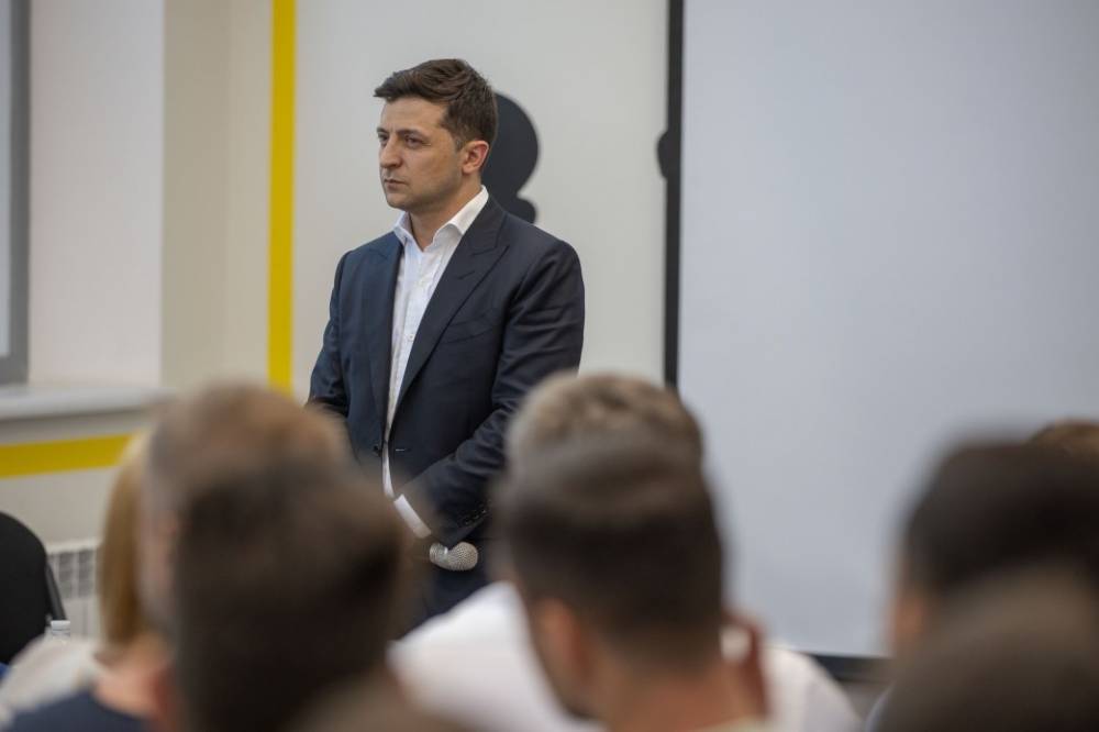 Владимир Зеленский - Андрей Герус - Что украинцы ожидают от президента Зеленского - опрос - ru.slovoidilo.ua - Россия - США - Украина - Киев - Вашингтон - Крым - Брюссель