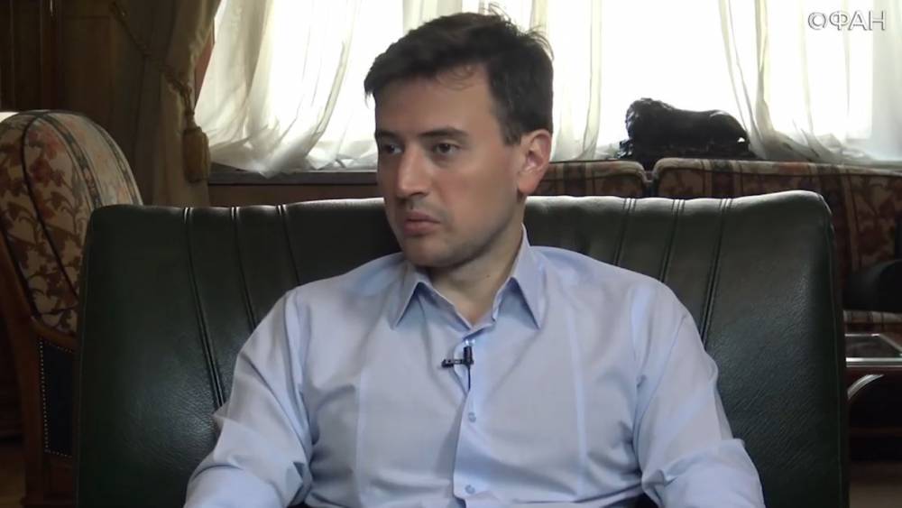 Дмитрий Гудков - Александр Соловьев - «Нарисуем — будем жить» или как Дмитрий Гудков проводил своего кандидата в Мосгордуму - riafan.ru - Москва - Россия