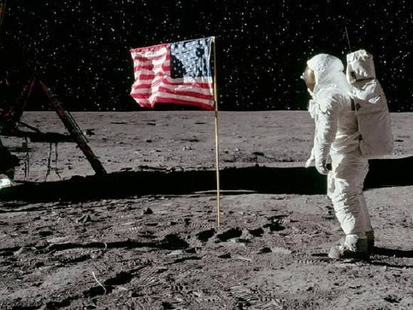 Майкл Коллинз - Американские астронавты рассказали о заражении Земли лунными микробами - rusjev.net