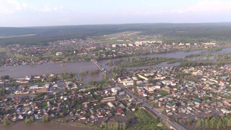 Число госпитализированных в Иркутской области из-за наводнения достигло 486 - vm.ru - Иркутская обл.