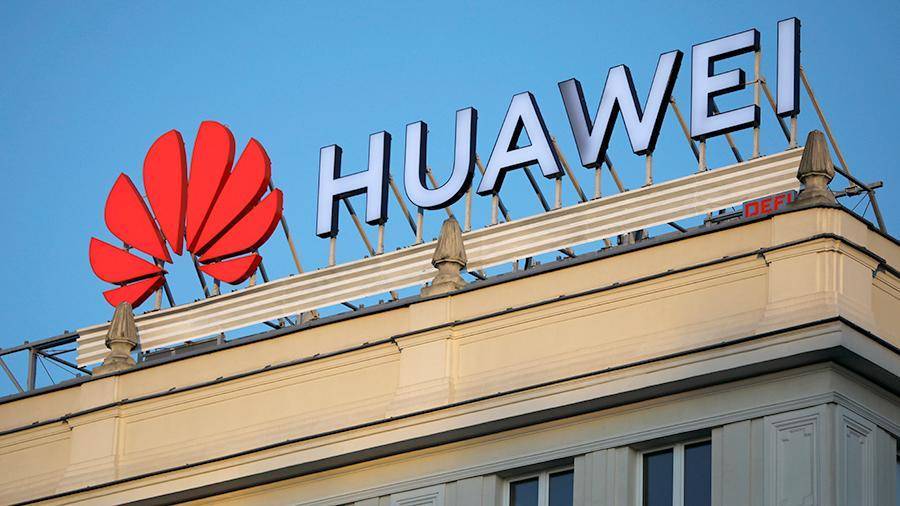 Дональд Трамп - Си Цзиньпин - Уилбур Росс - США смягчили ограничения на торговлю с Huawei - iz.ru - Китай - США