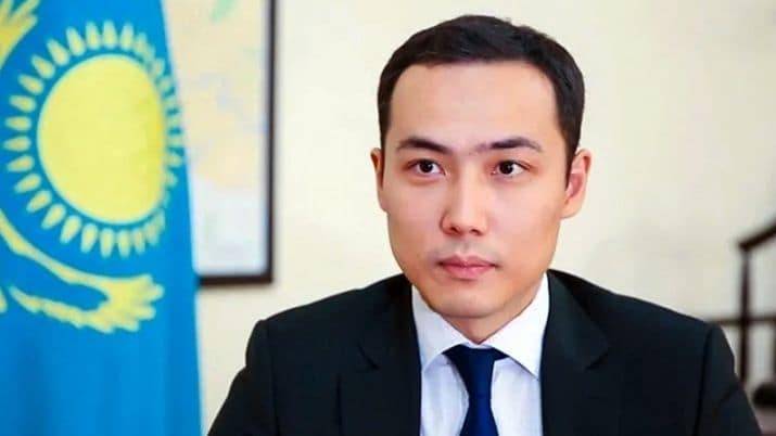 Директор школы принесла извинения за интервью о погибшей в ТРЦ «Хан Шатыр» девочке - nur.kz - Нур-Султан