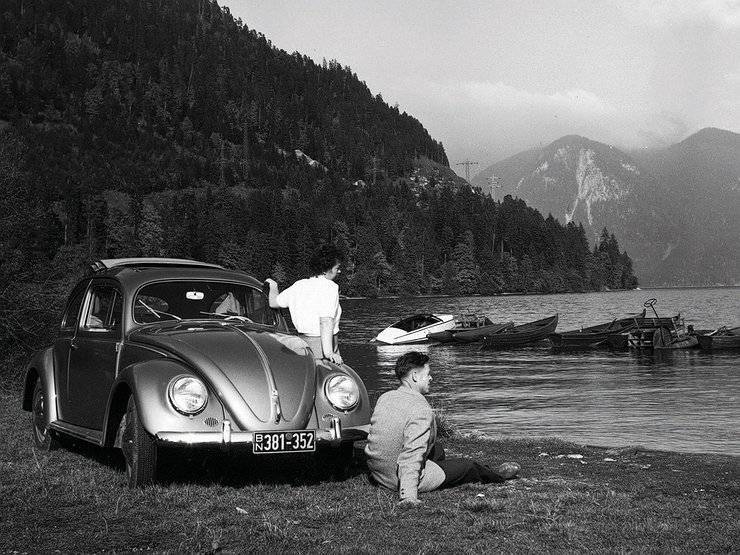 Адольф Гитлер - Легендарный Volkswagen Beetle опять прекратил свое существование - avtovzglyad.ru - Россия - США - Мексика