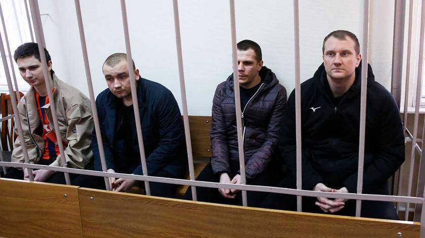 Владимир Зеленский - Владимир Путин - Дмитрий Песков - Павел Климкин - Киев грозит Москве новыми страшными санкциями из-за моряков - utro.ru - Москва - Россия - Украина
