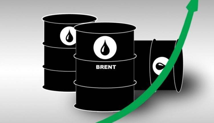 Александр Тимофеев - Цены на нефть растут на фоне напряженности вокруг Ирана - newtvnews.ru - Иран