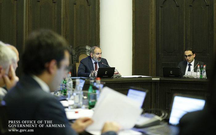 Никол Пашинян - Правительство Армении провело внеочередное закрытое заседание - что обсуждал кабмин - ru.armeniasputnik.am - Армения