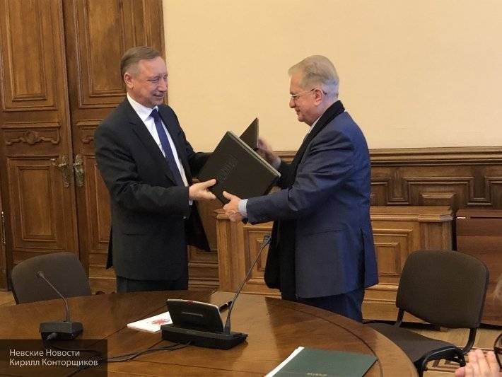 Александр Беглов - Борис Пиотровский - Беглов - Беглов совместно с Пиотровским подписали меморандум о стратегии развития музеев - newinform.com - Санкт-Петербург - Санкт-Петербург