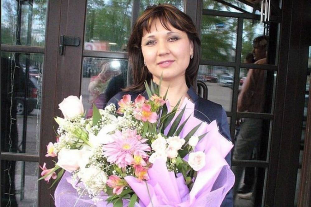 Луиза Хайруллина - Сомнительный фонд стал собирать деньги в пользу ограбившей банк работницы - bragazeta.ru - Башкирия - Казань