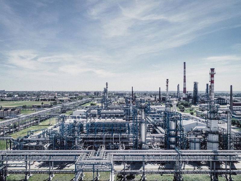 Нефть дорожает на данных американского Минэнерго о снижении запасов - news.ru - США - Лондон - Нью-Йорк
